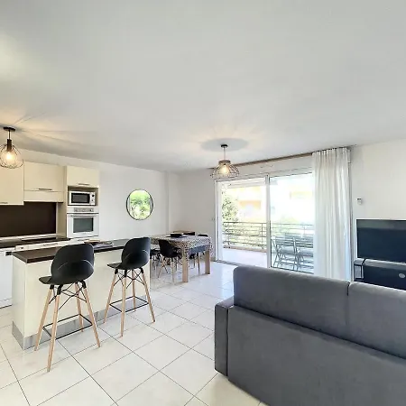 T2 Dans Avec Piscine *