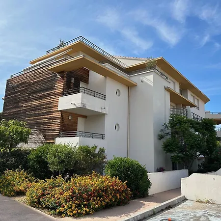 T2 Dans Avec Piscine 公寓