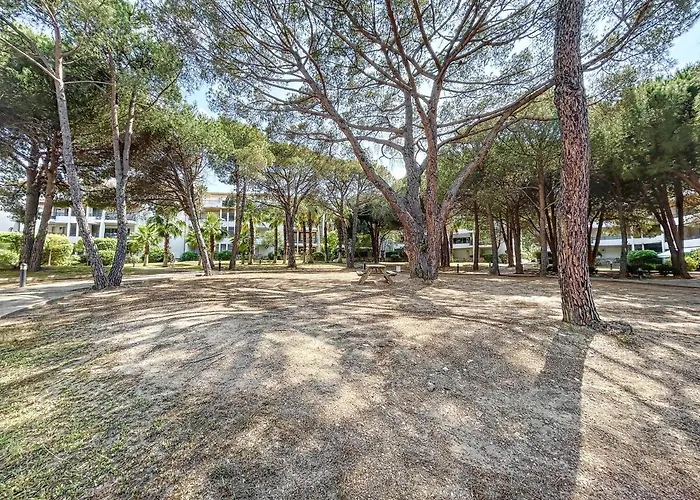 Apartmán T2 Dans Avec Piscine Calvi (Corsica)